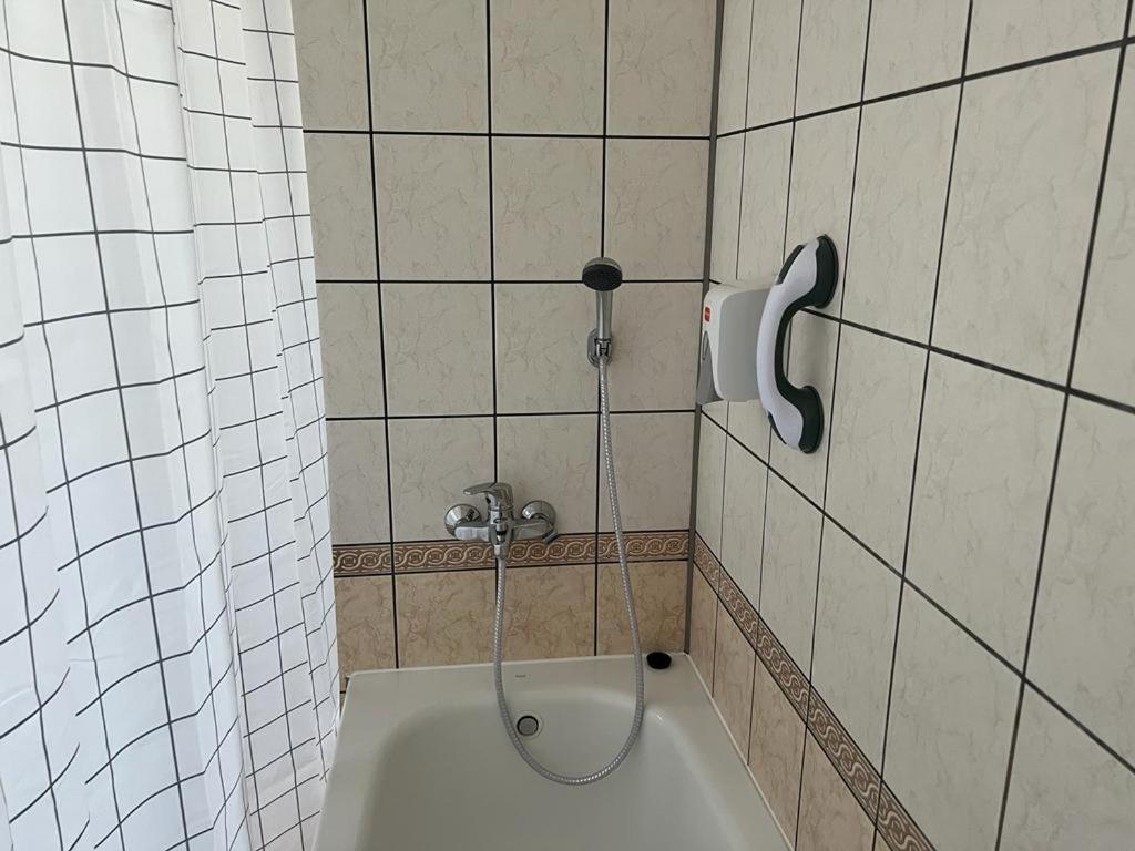 Hotel Turkovia Turek Bagian luar foto
