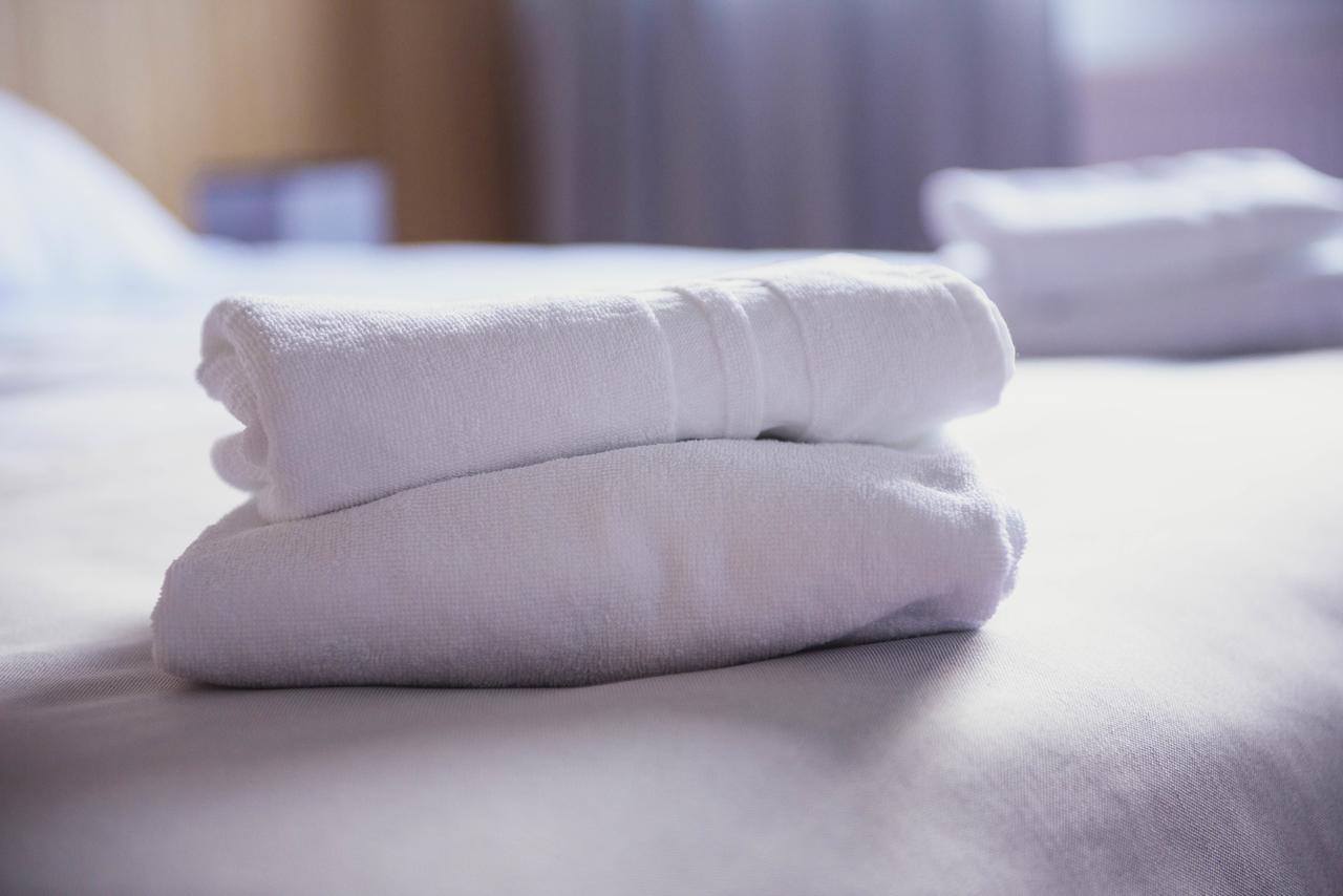 Hotel Turkovia Turek Bagian luar foto