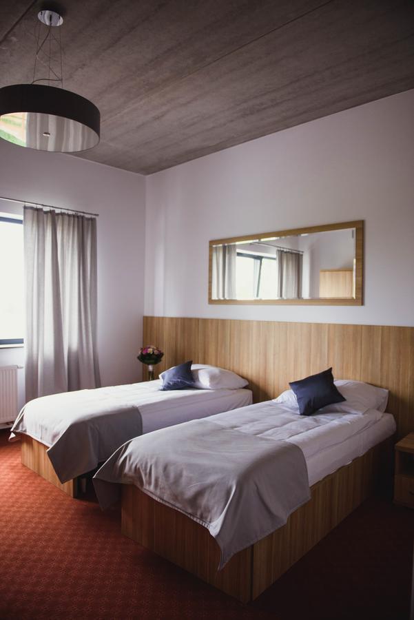 Hotel Turkovia Turek Bagian luar foto